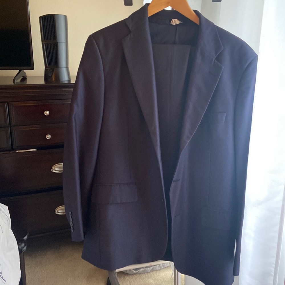 Lineage of Milan classic cut Men’s Navy suit